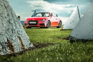 Audi TT Roadster 2.0 TFSI Quattro S-Line 2015 года  (AU)
